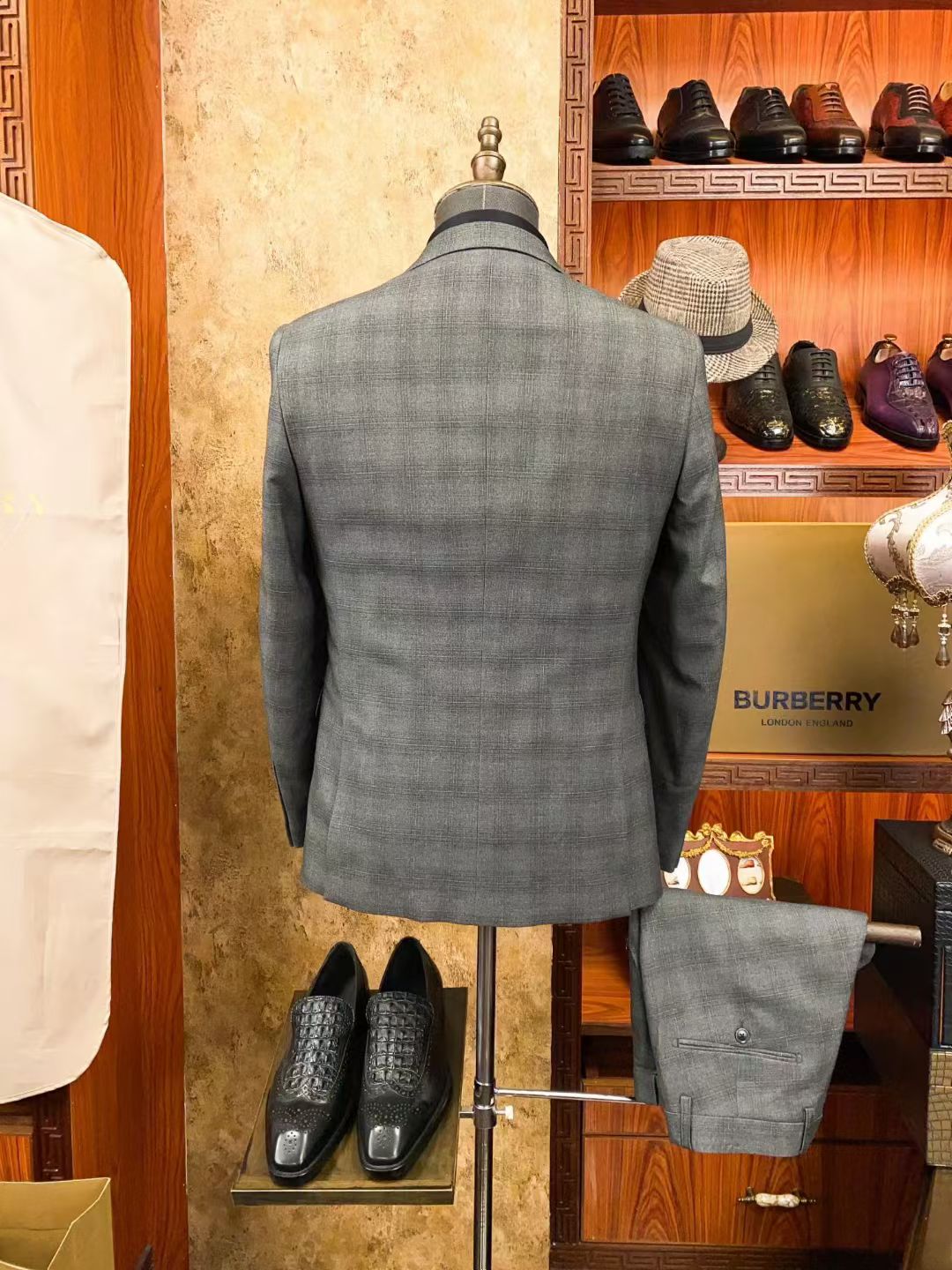suit