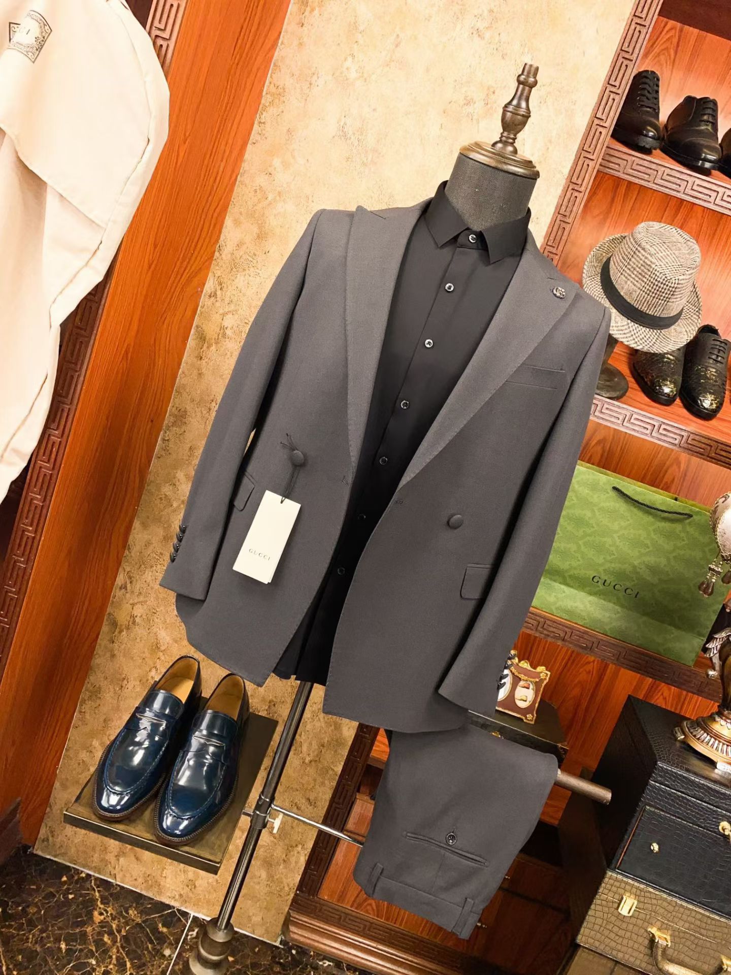 suit
