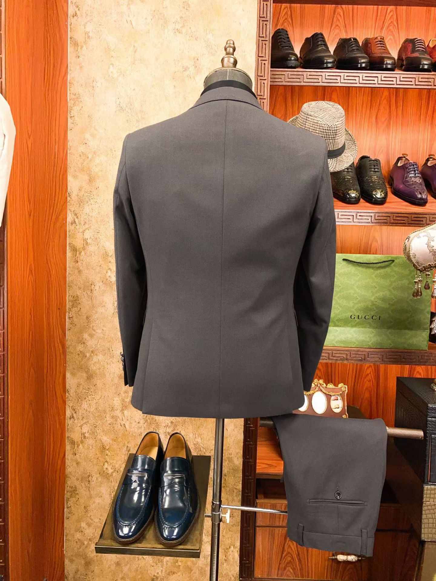 suit