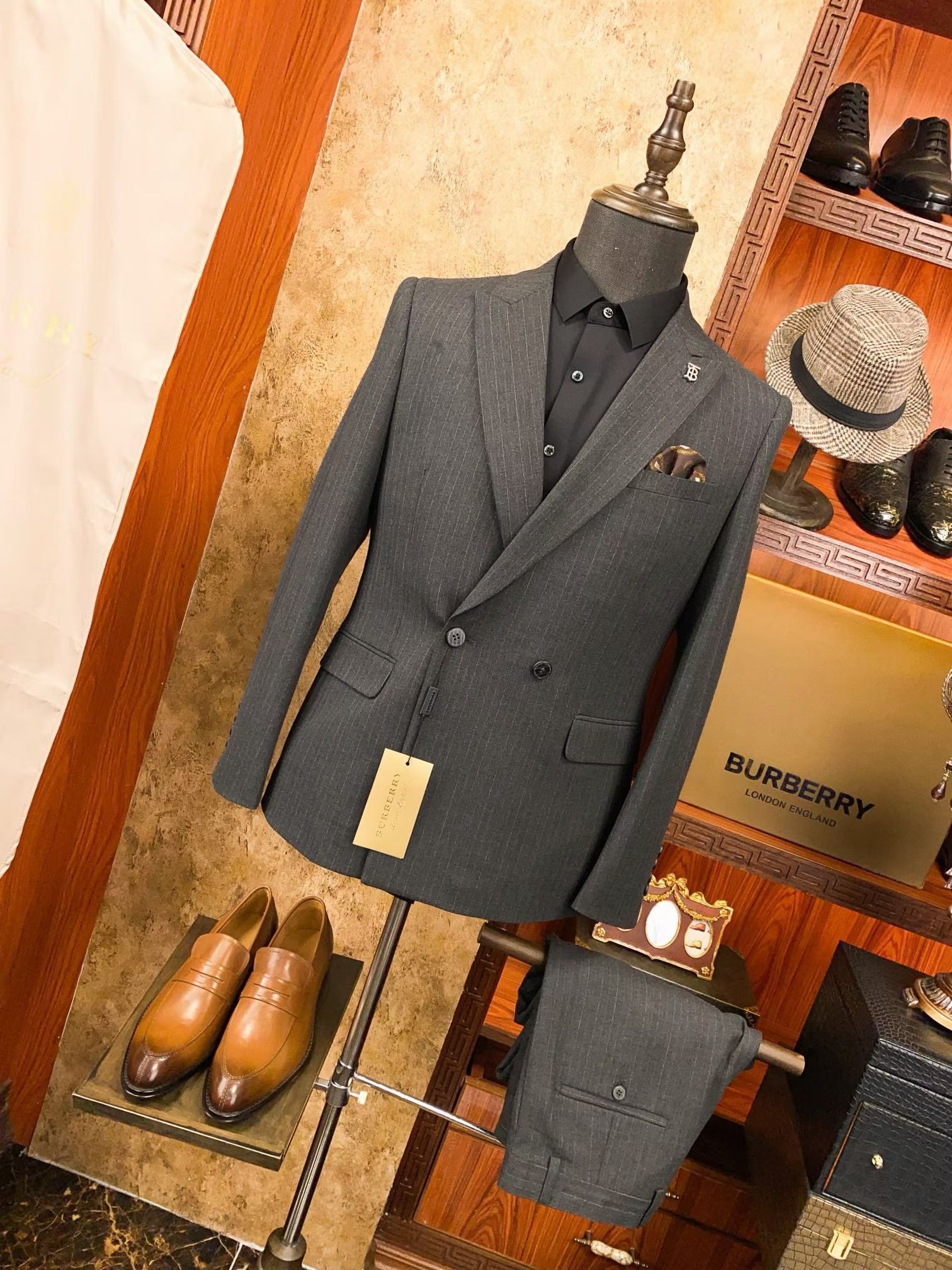 suit