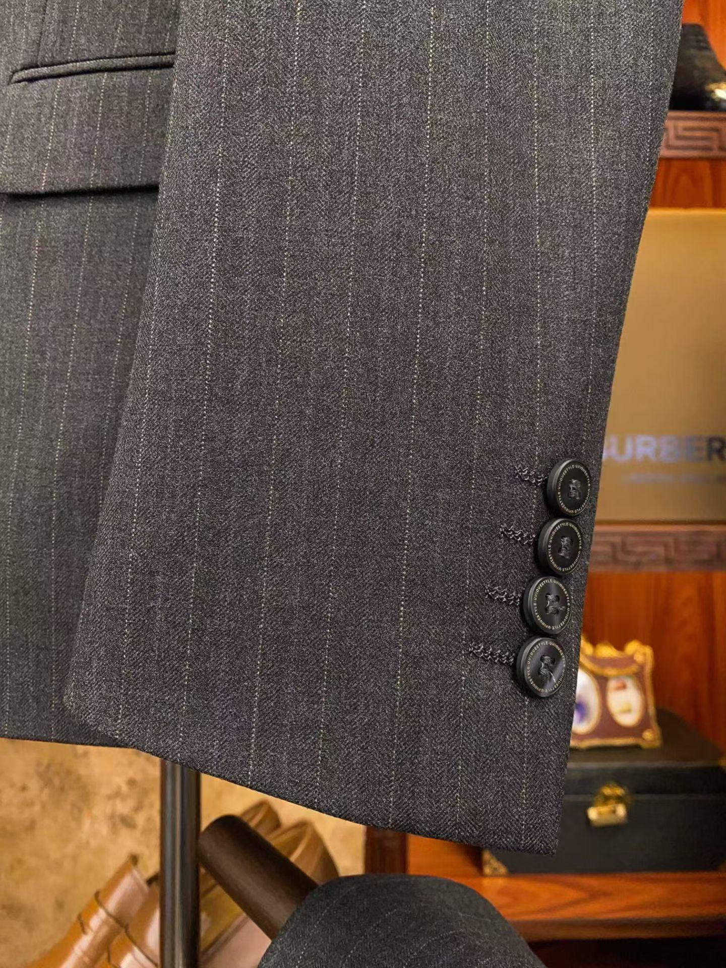 suit