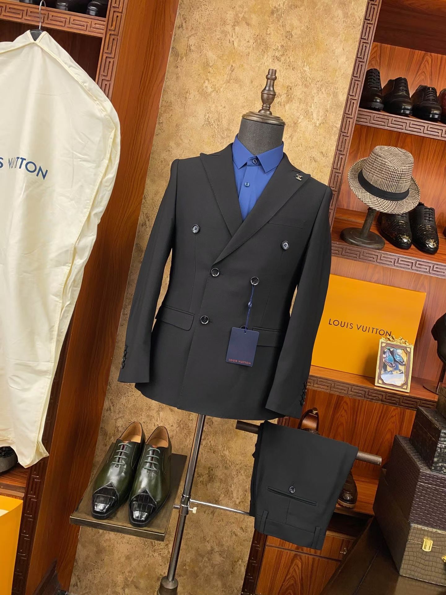 suit