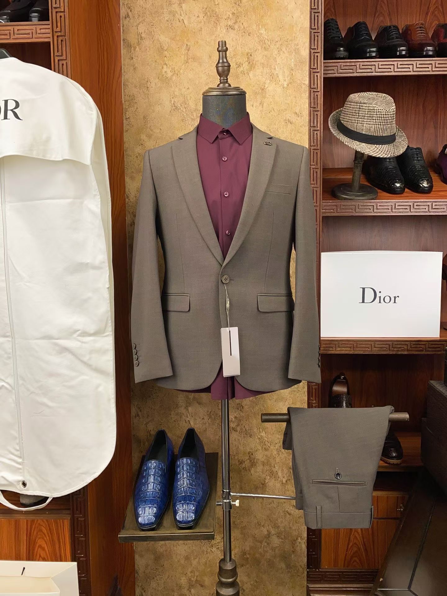 suit