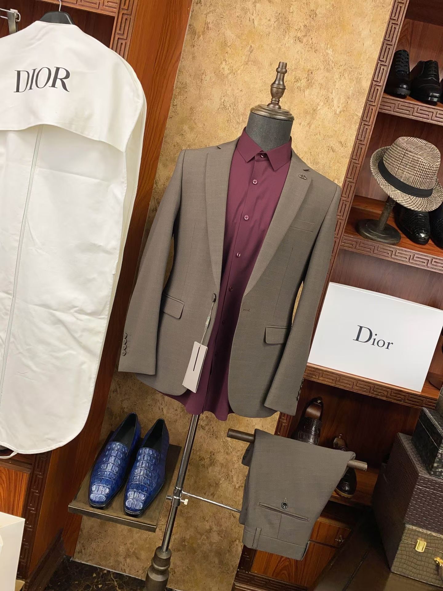 suit