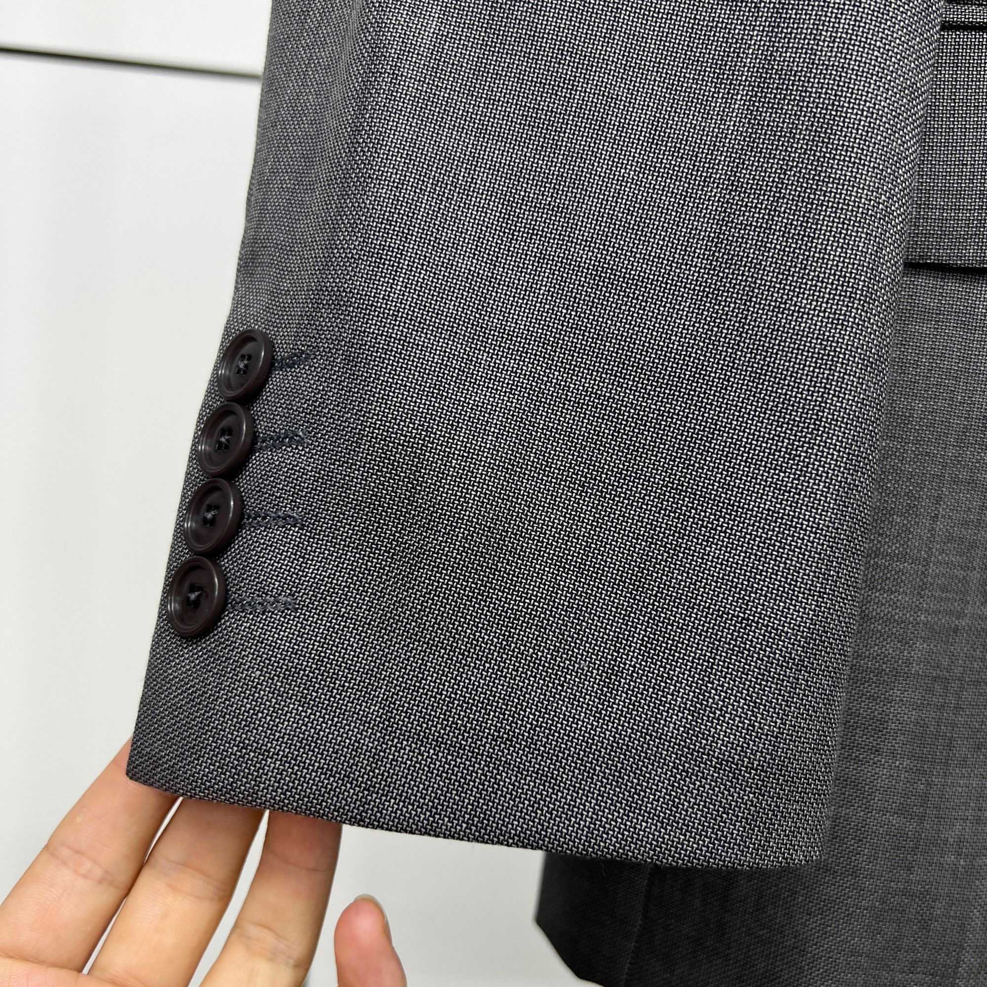 suit