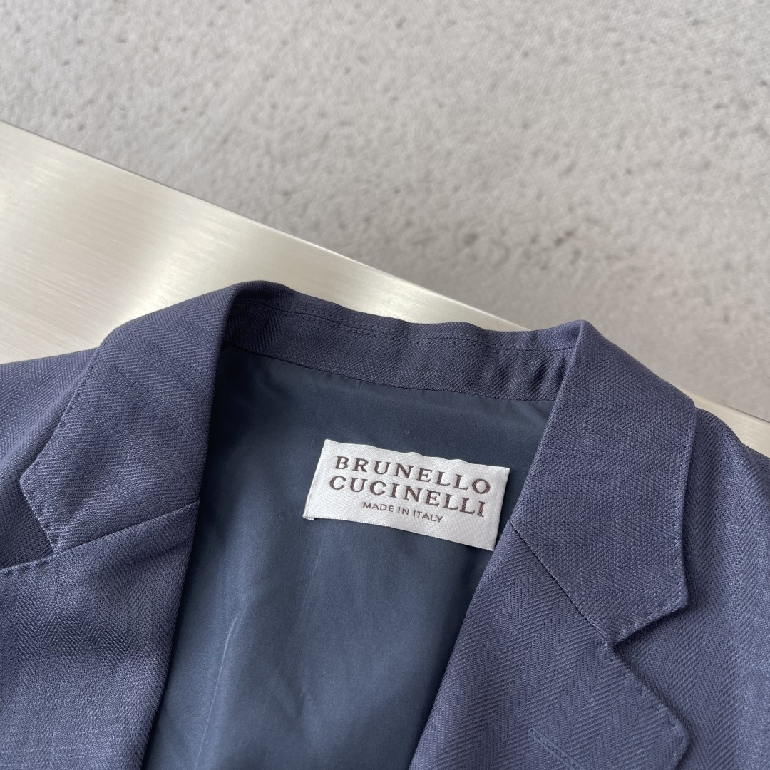 suit