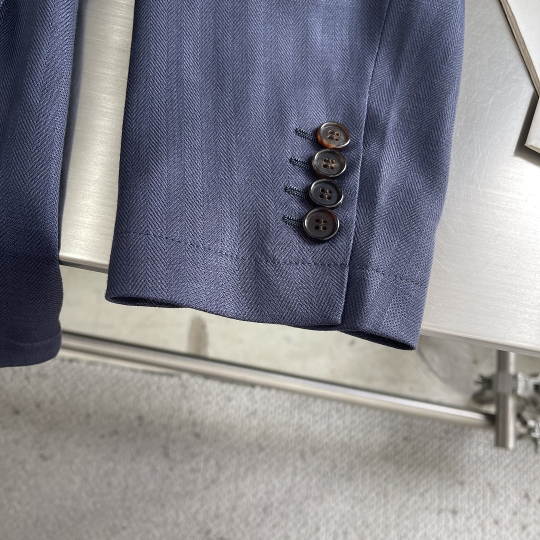 suit