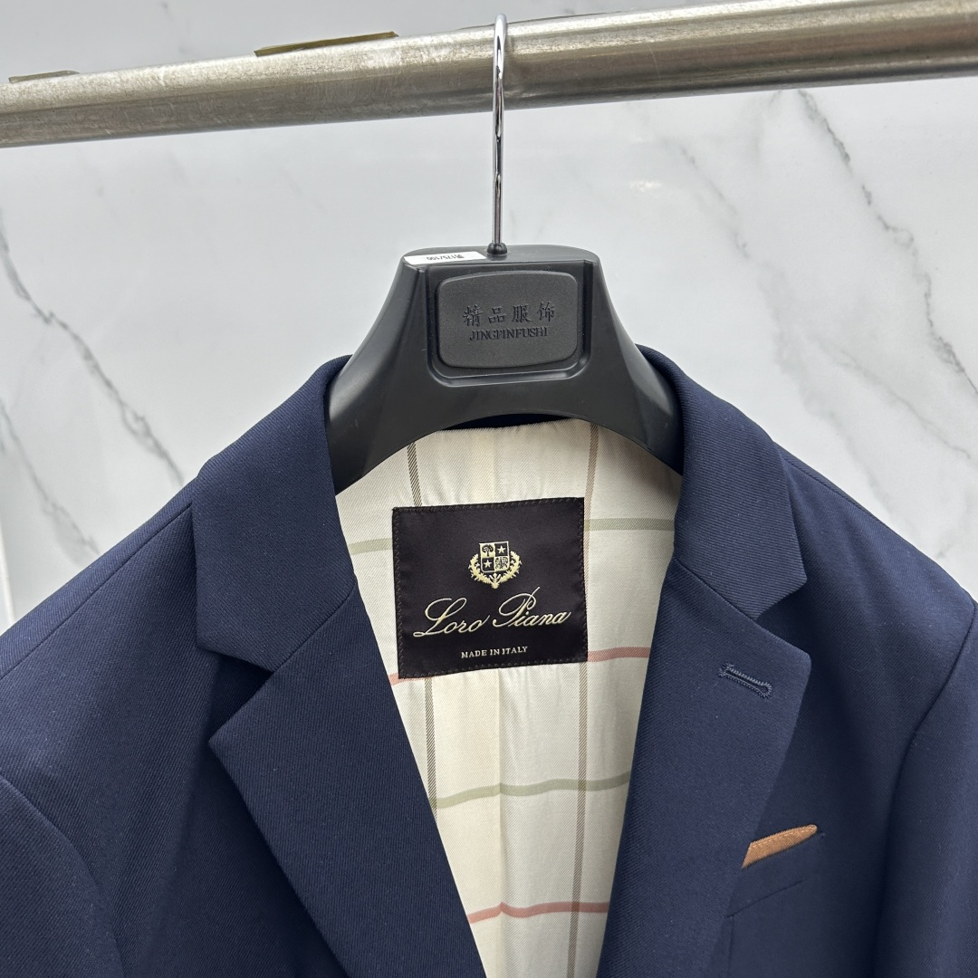 suit