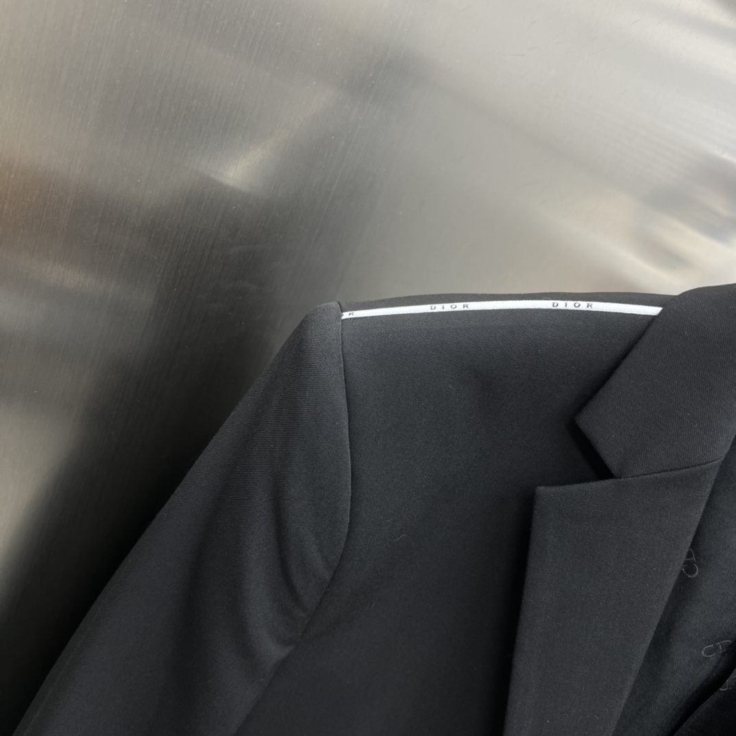 suit