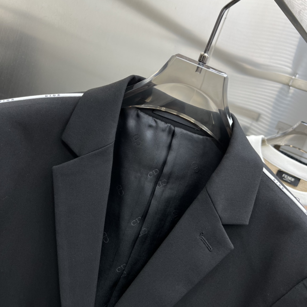 suit