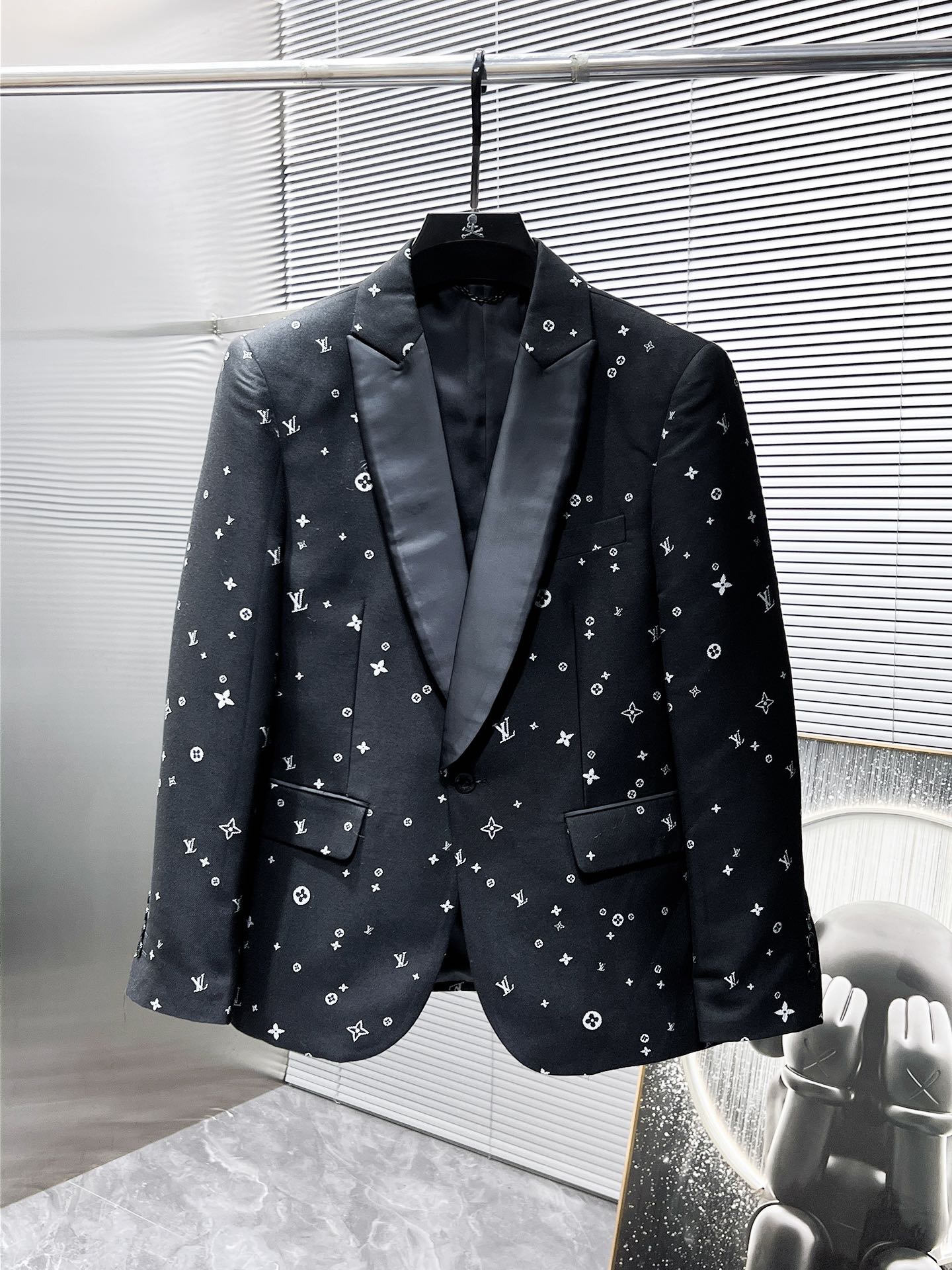 suit