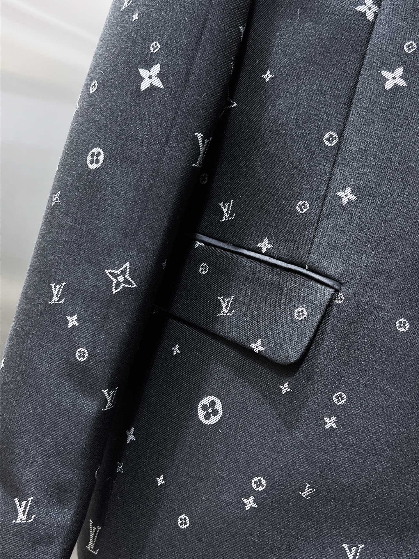 suit