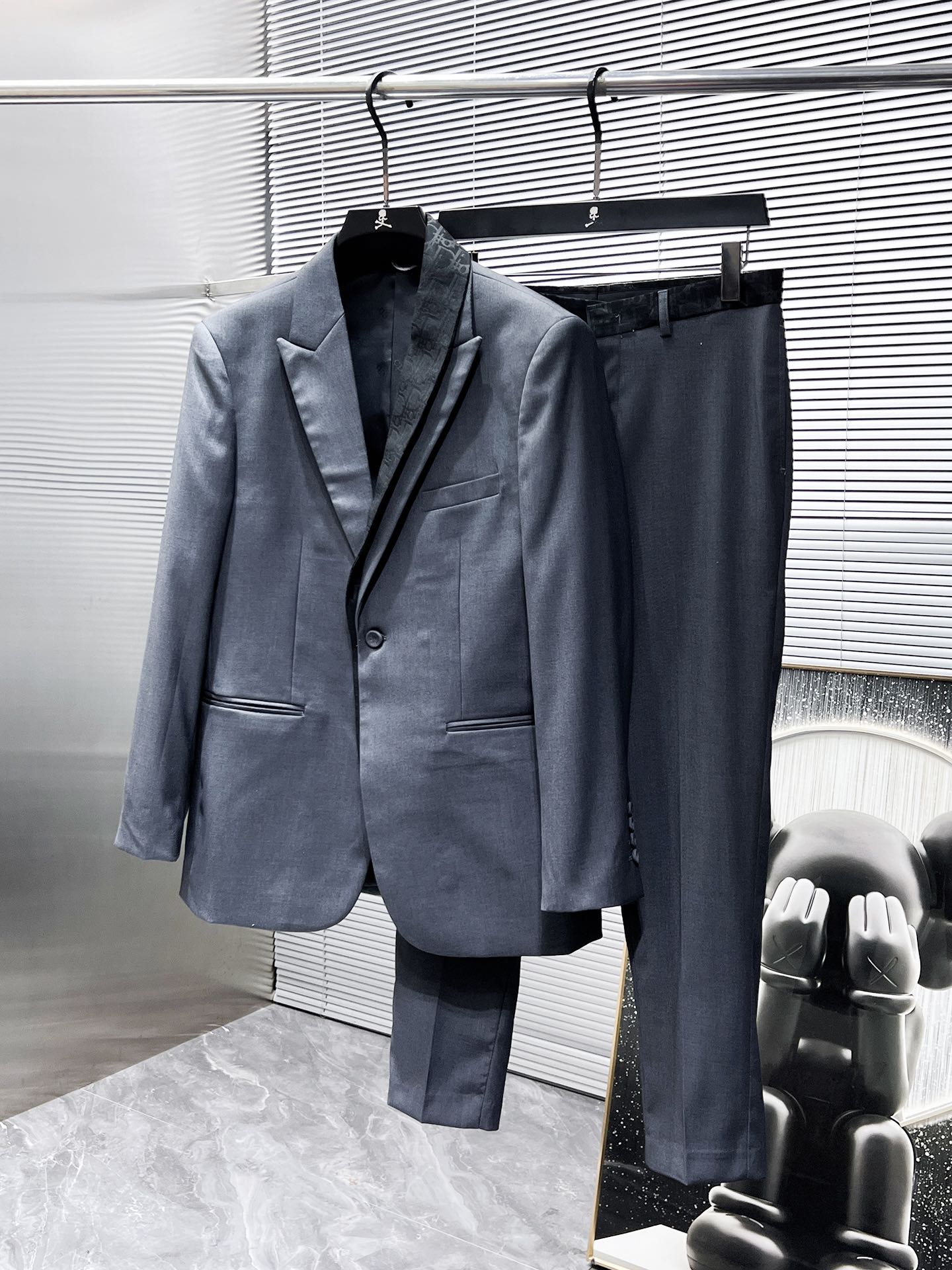 suit