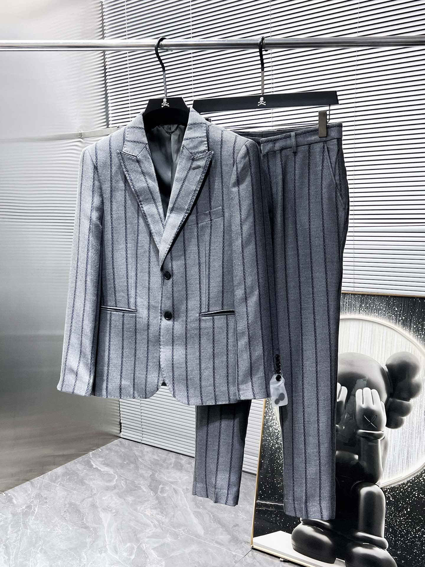 suit