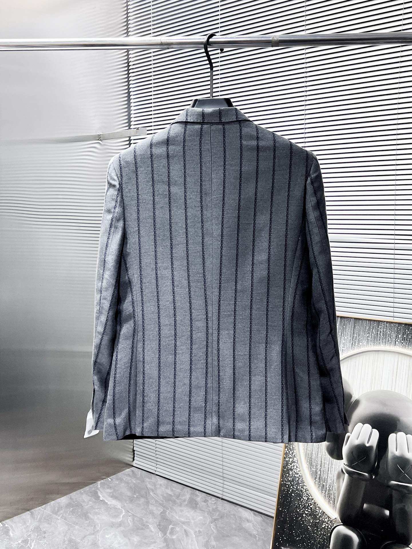 suit