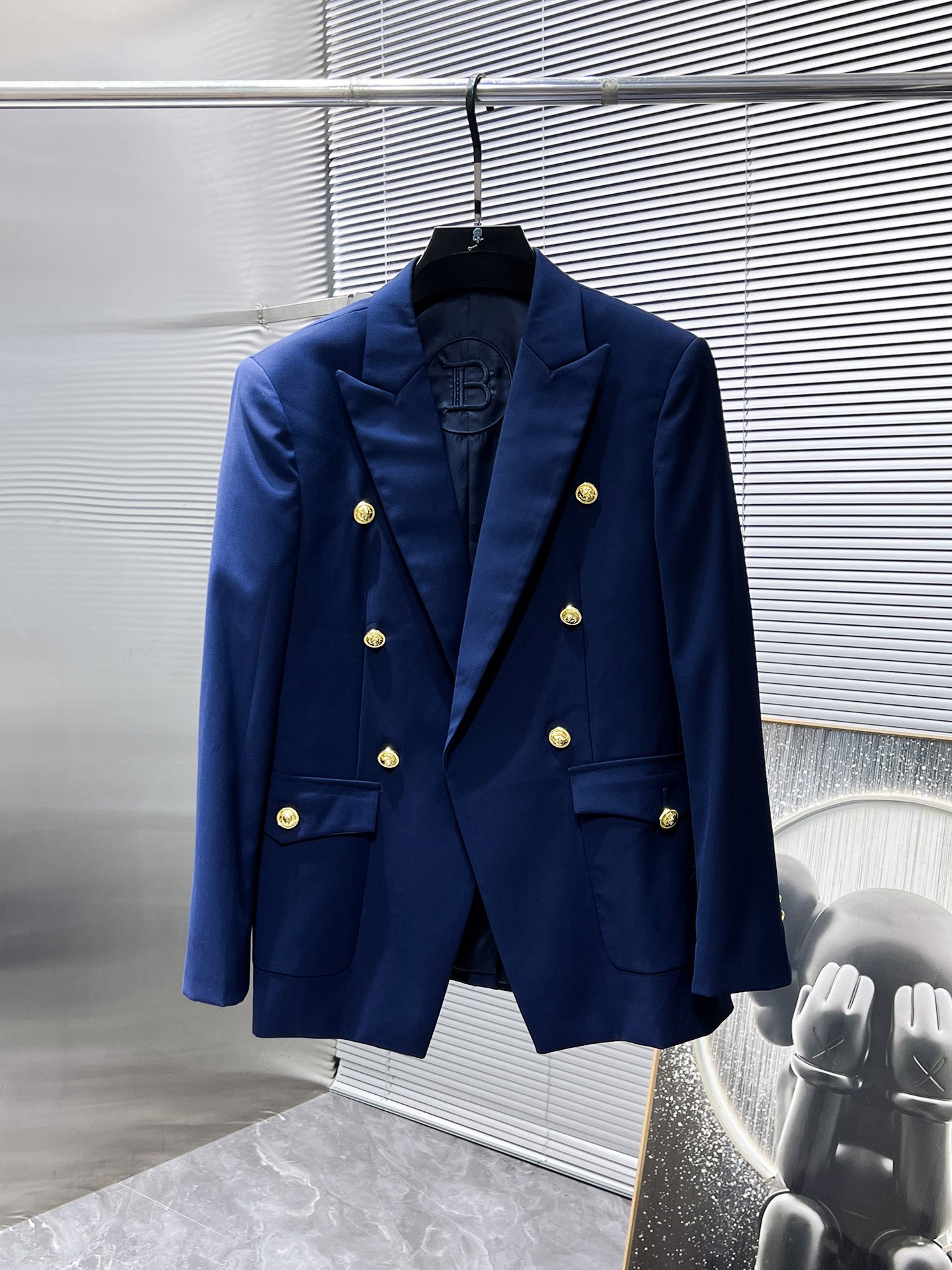 suit
