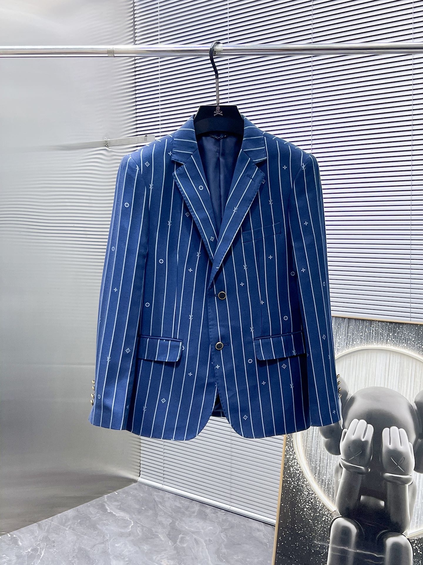 suit