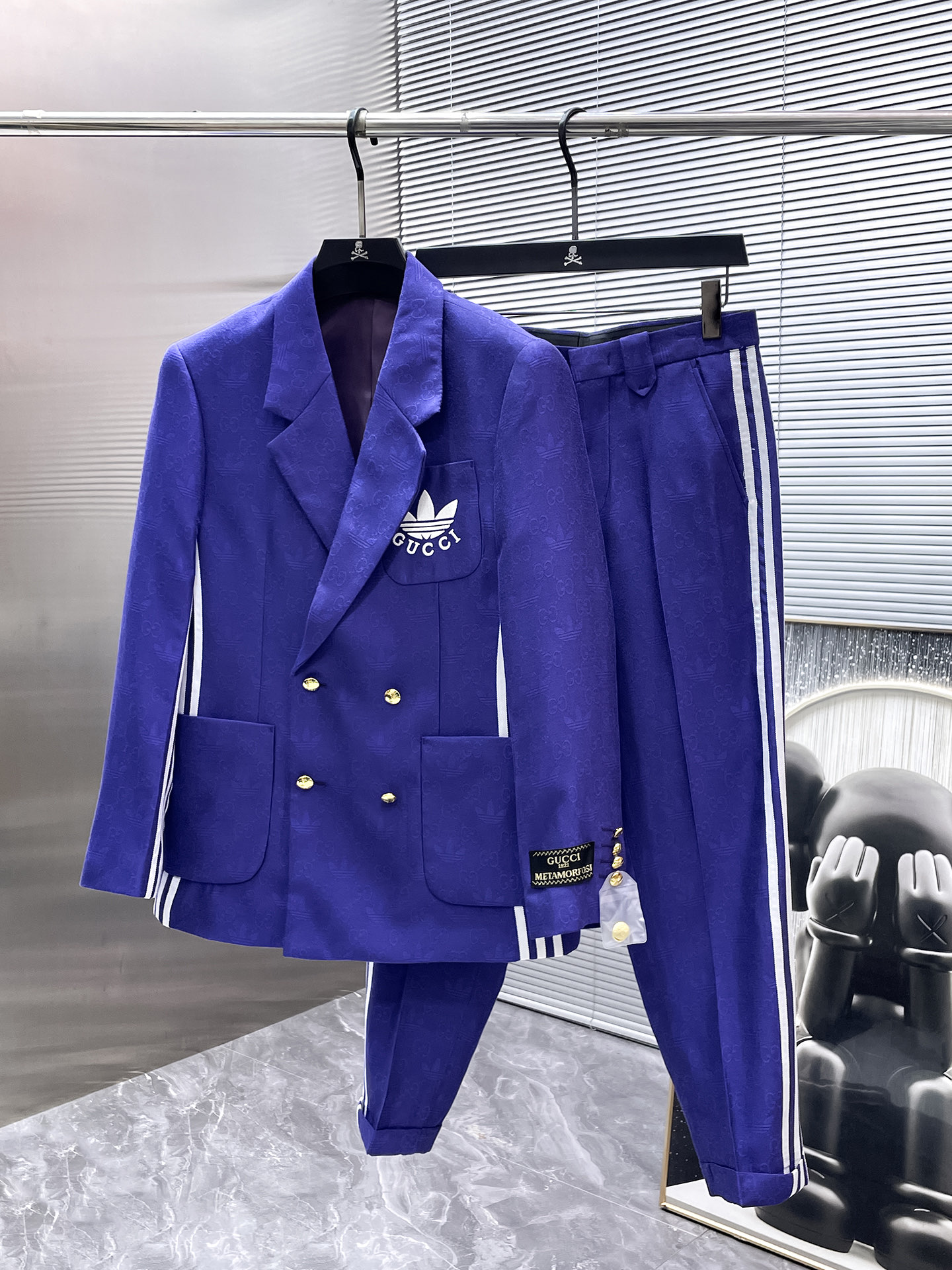 suit