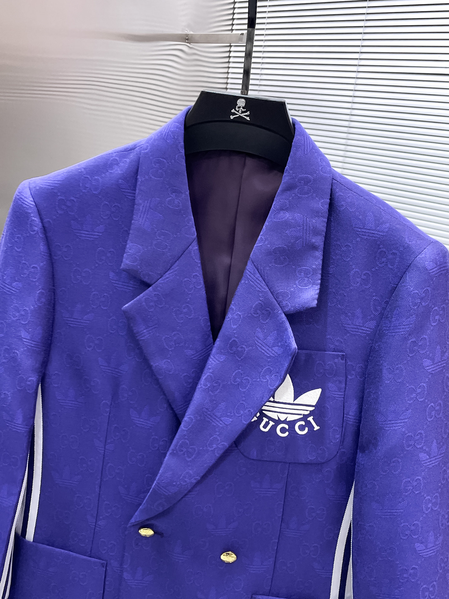 suit