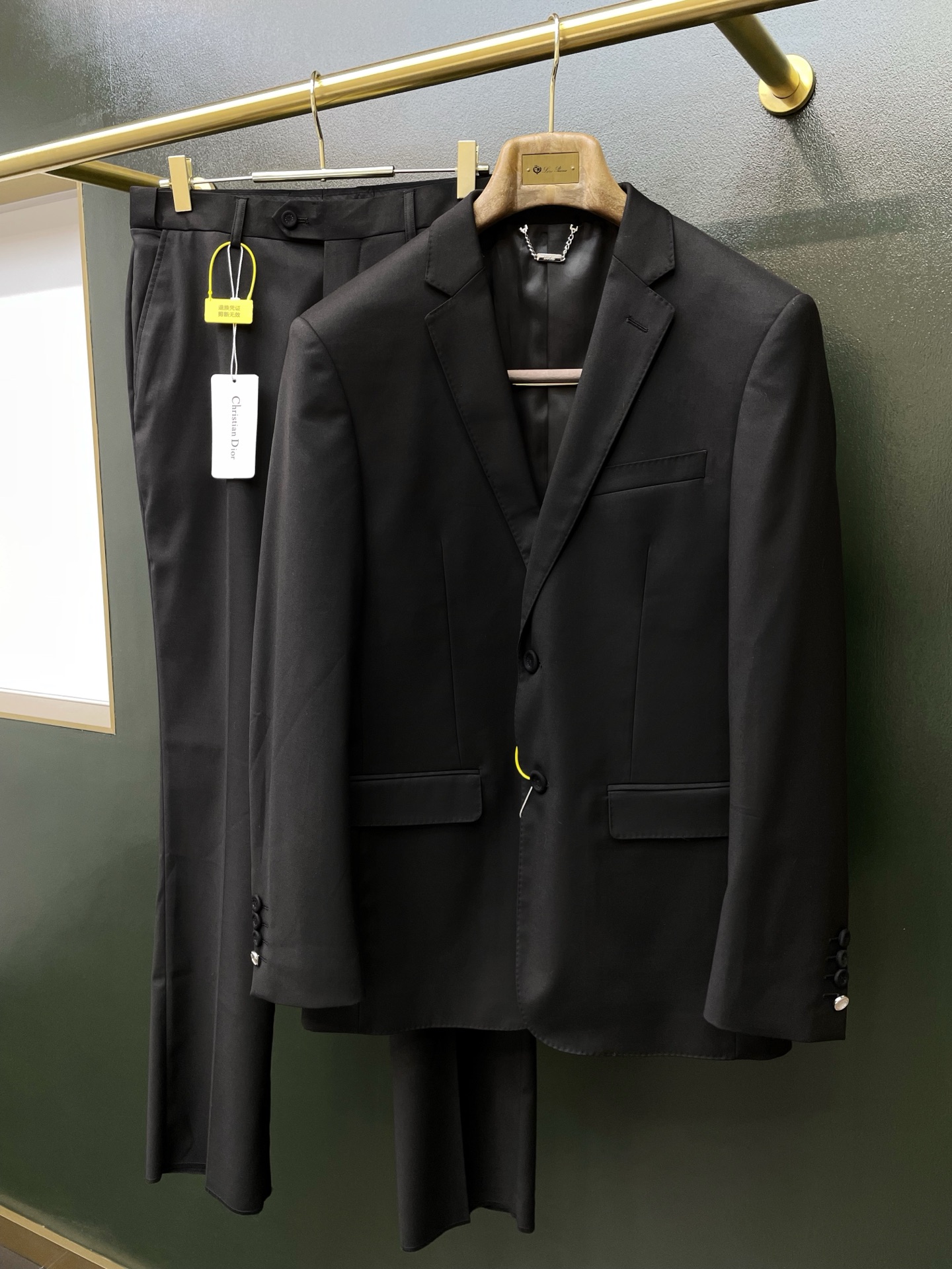 suit