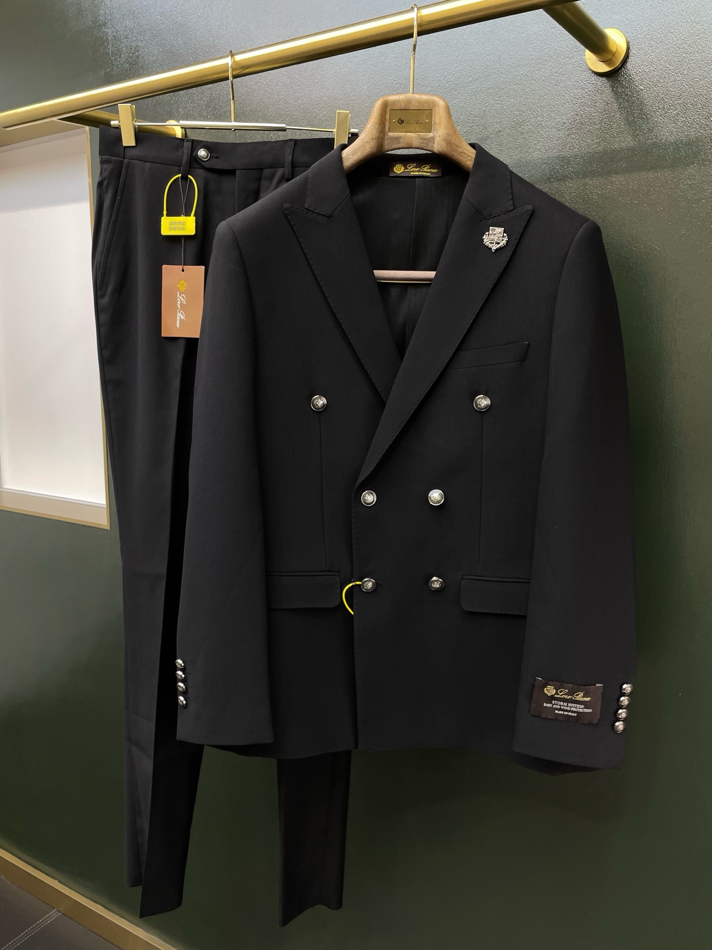 suit