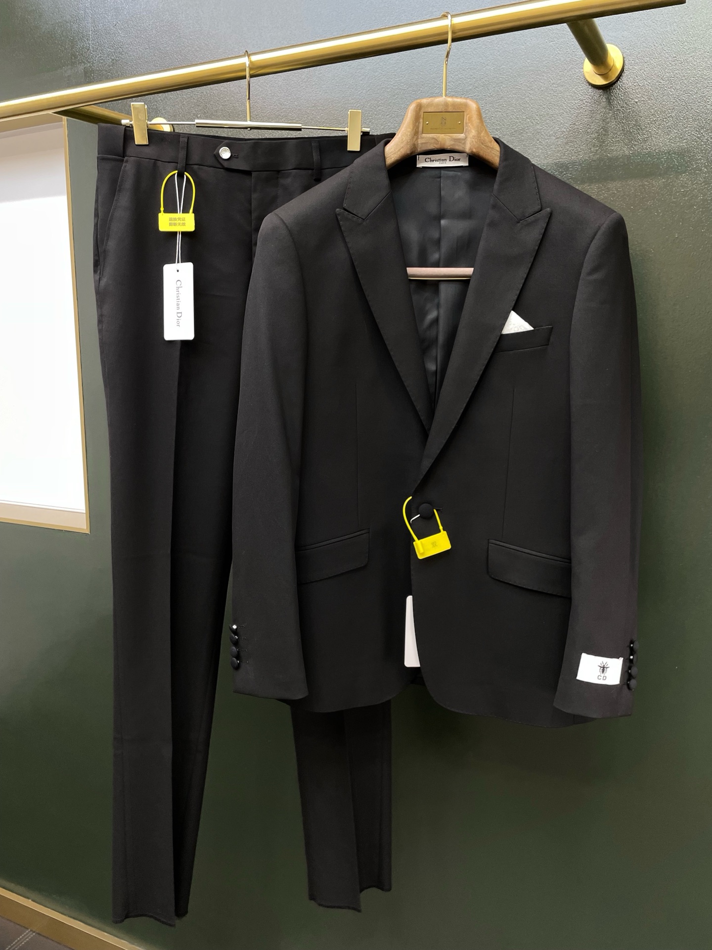 suit