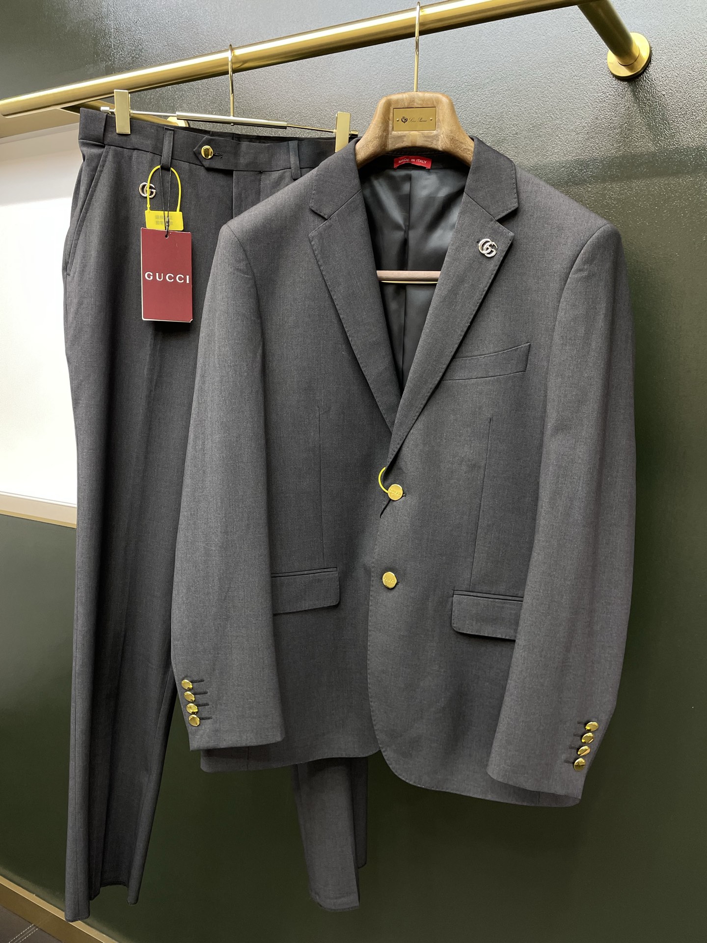 suit