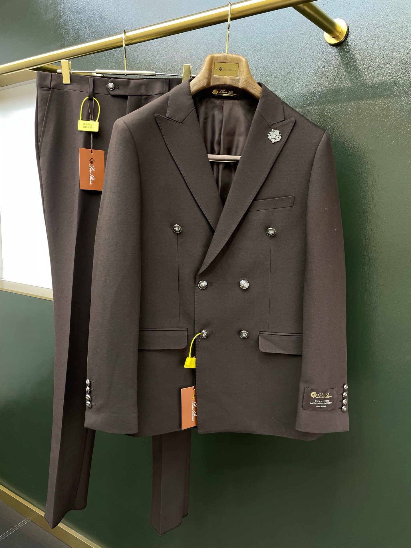 suit