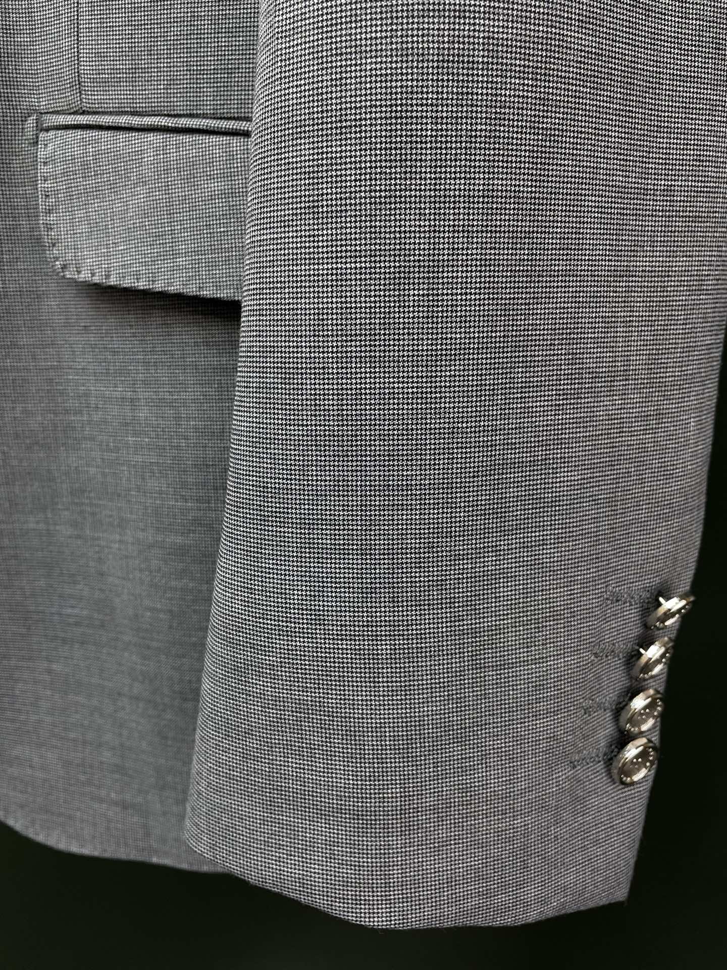 suit