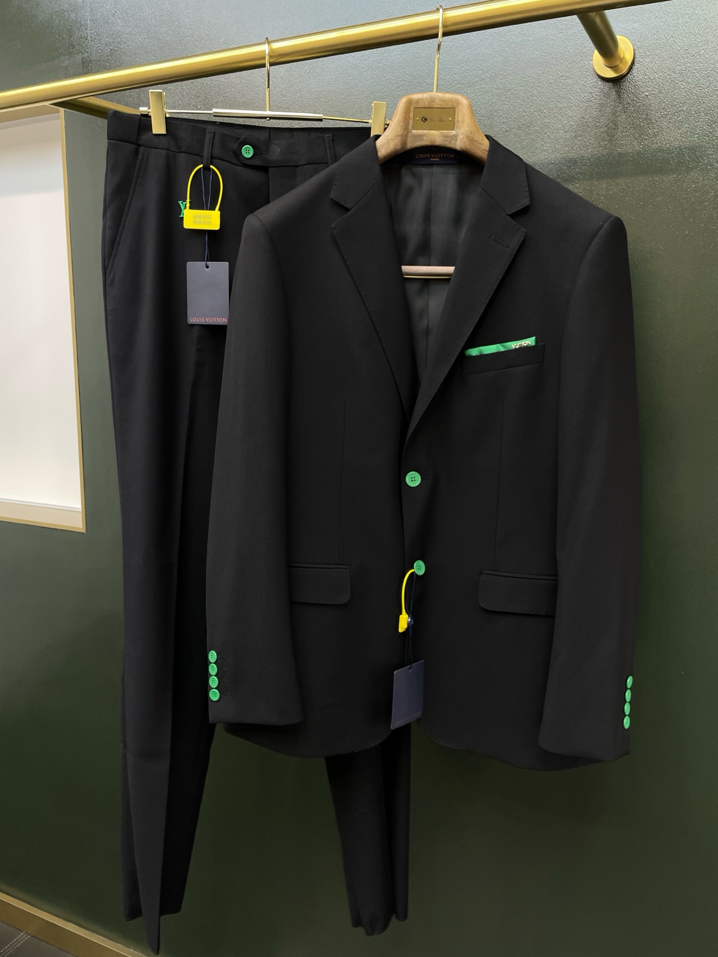 suit