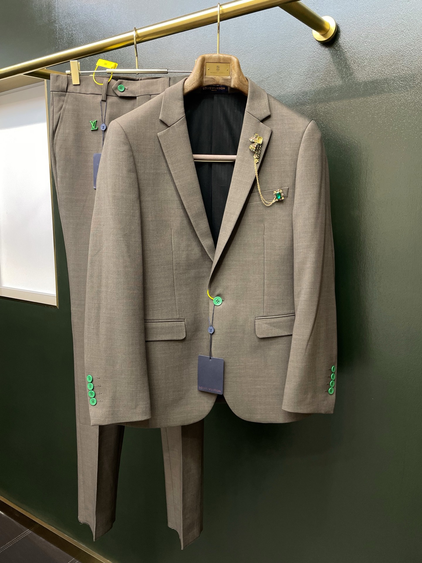 suit