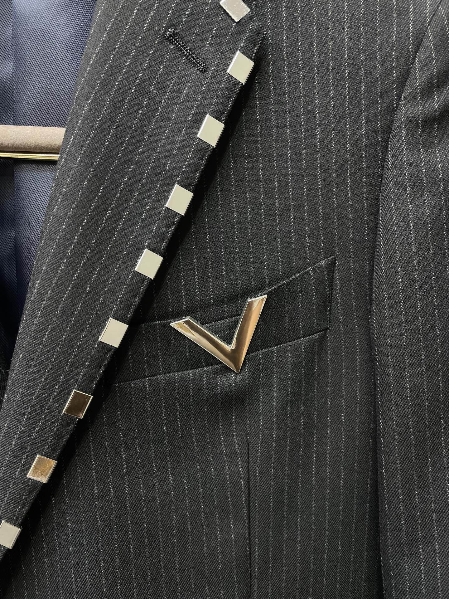 suit