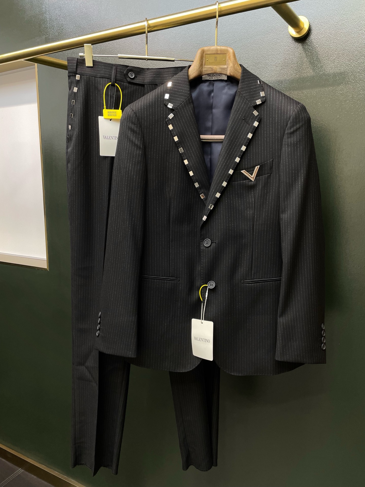 suit