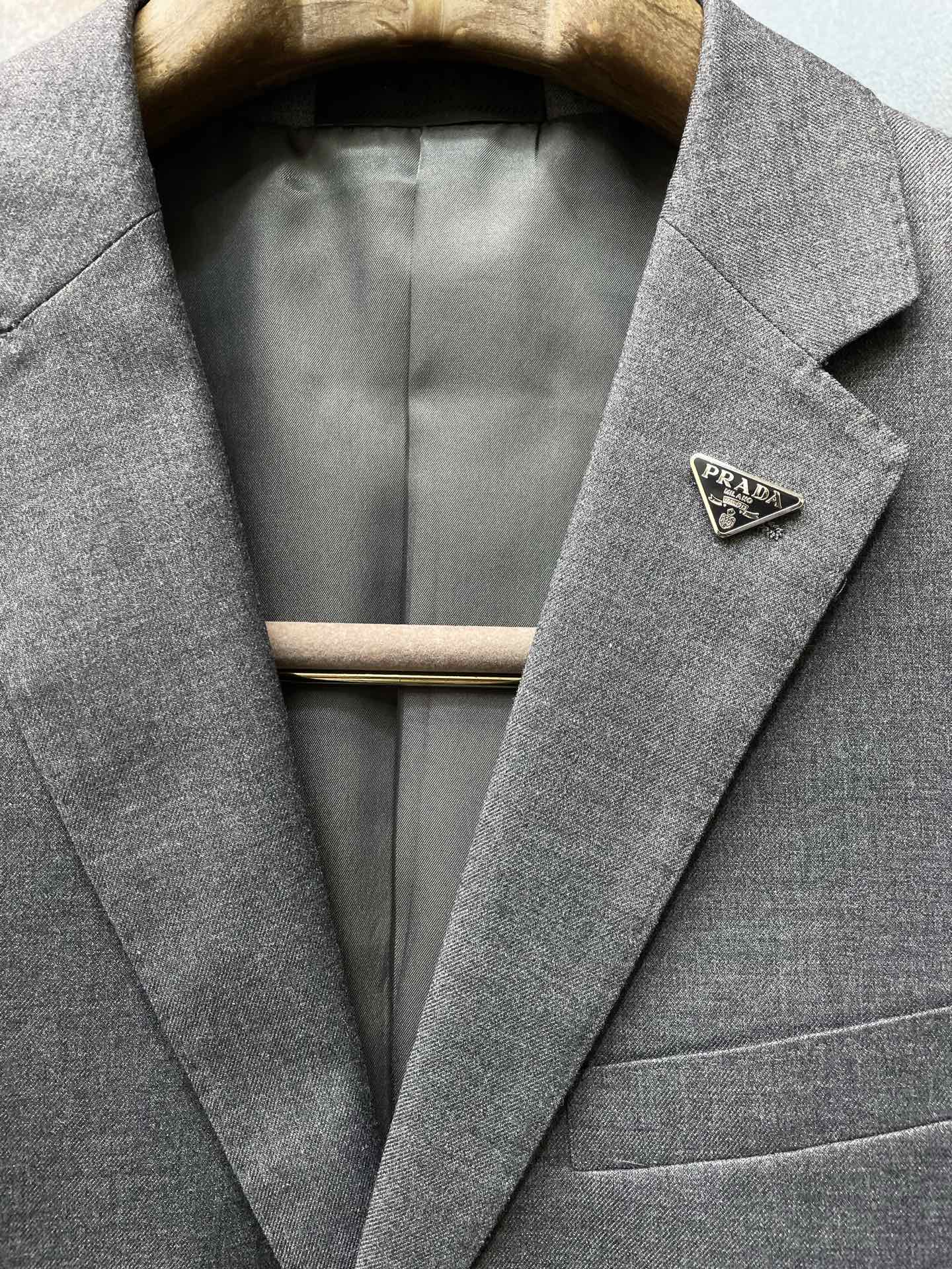 suit