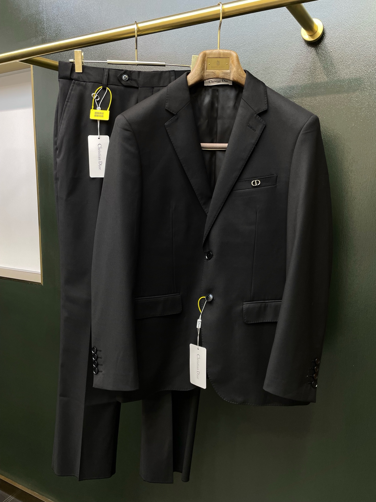 suit