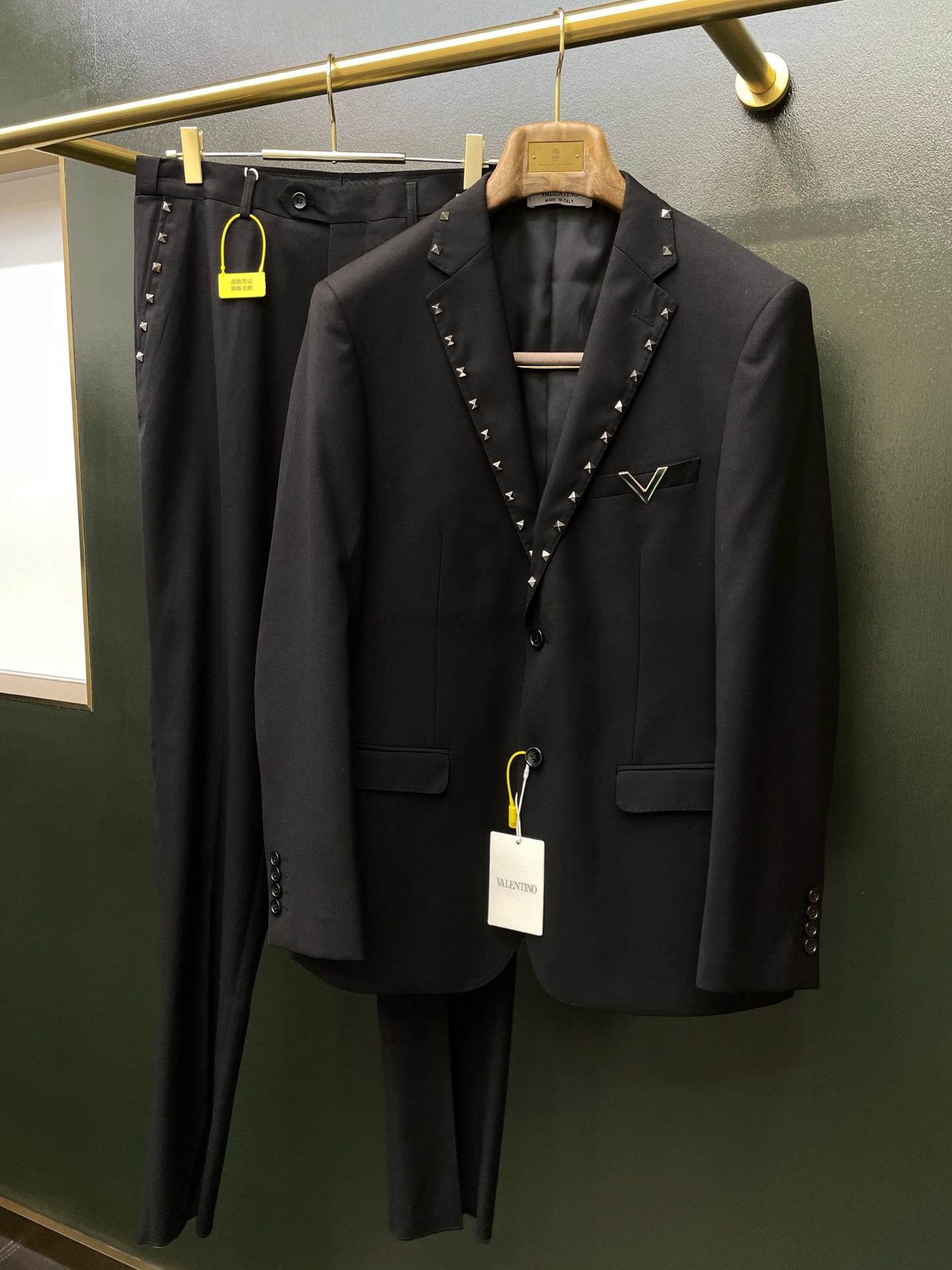 suit