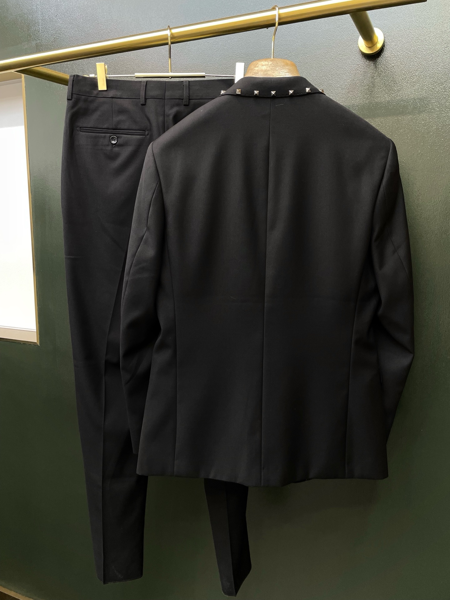 suit