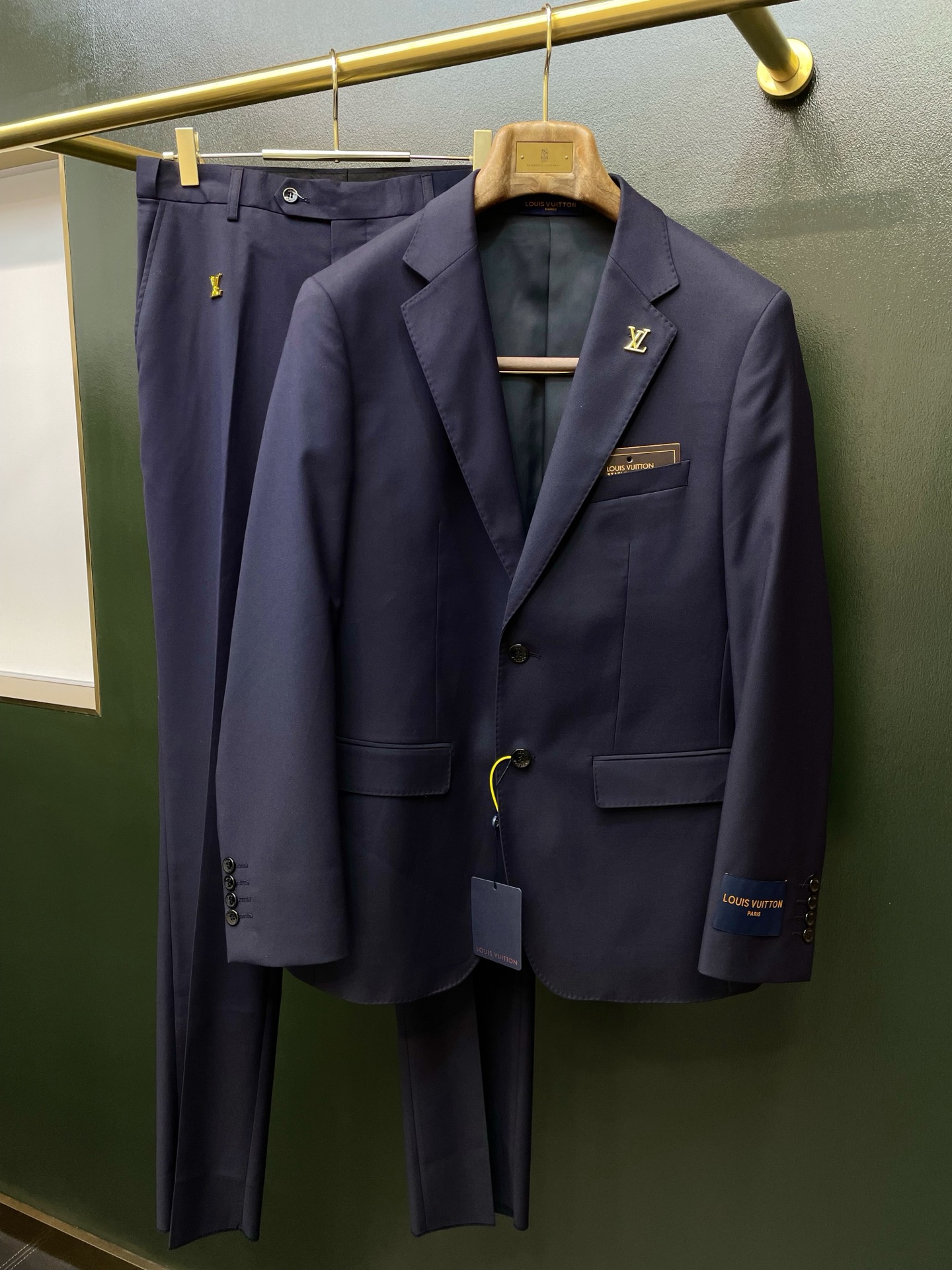 suit