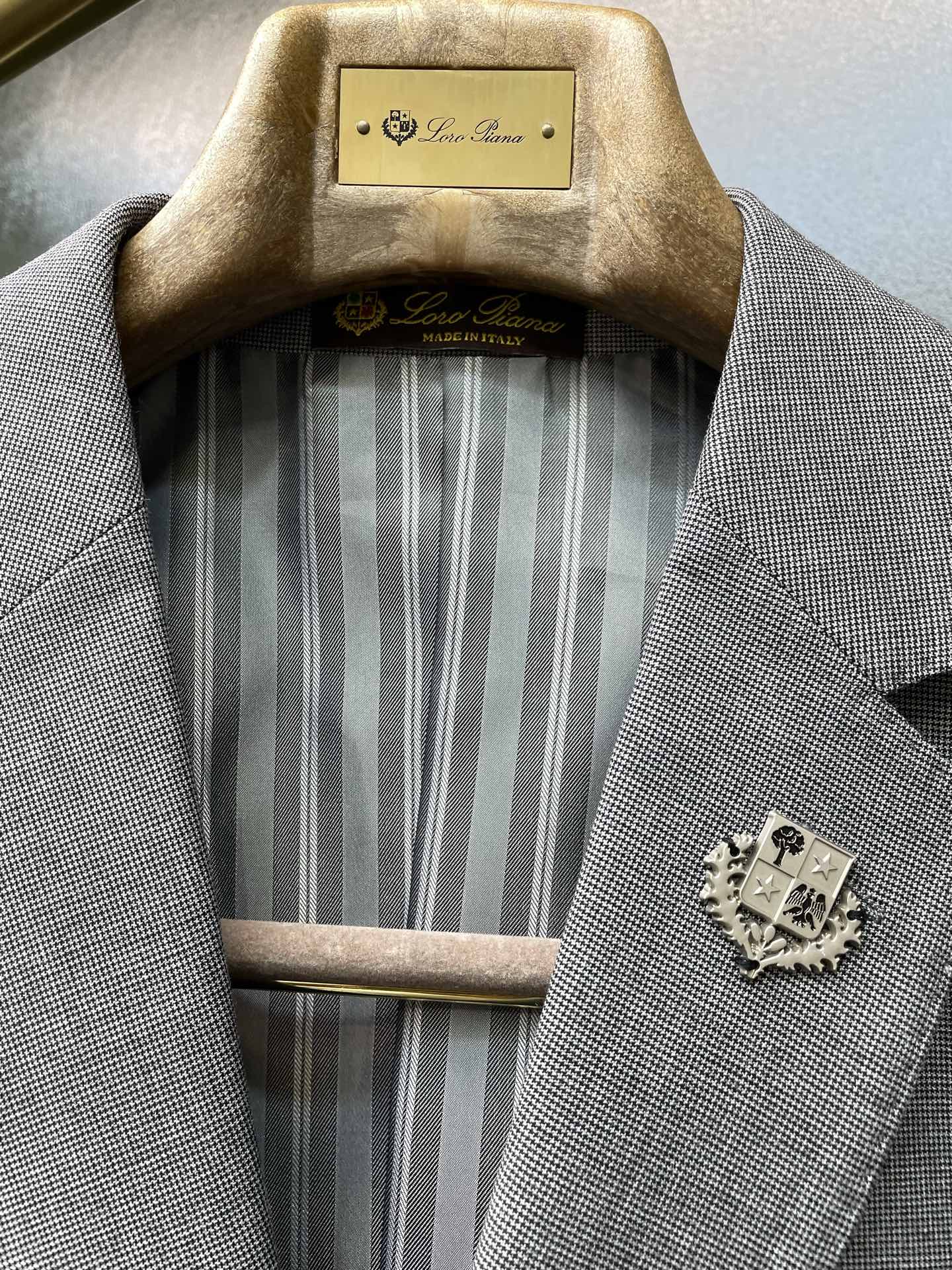 suit