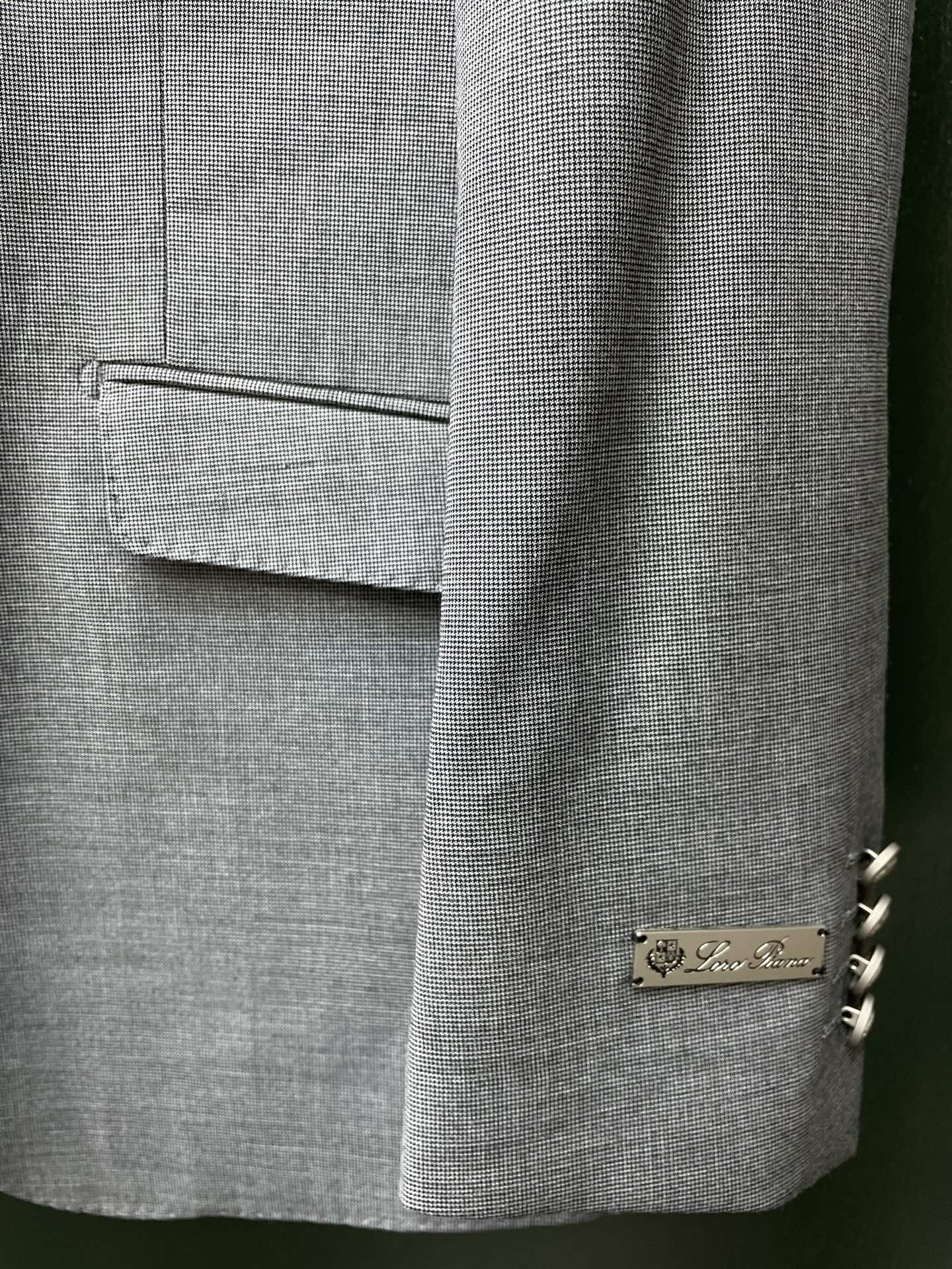 suit