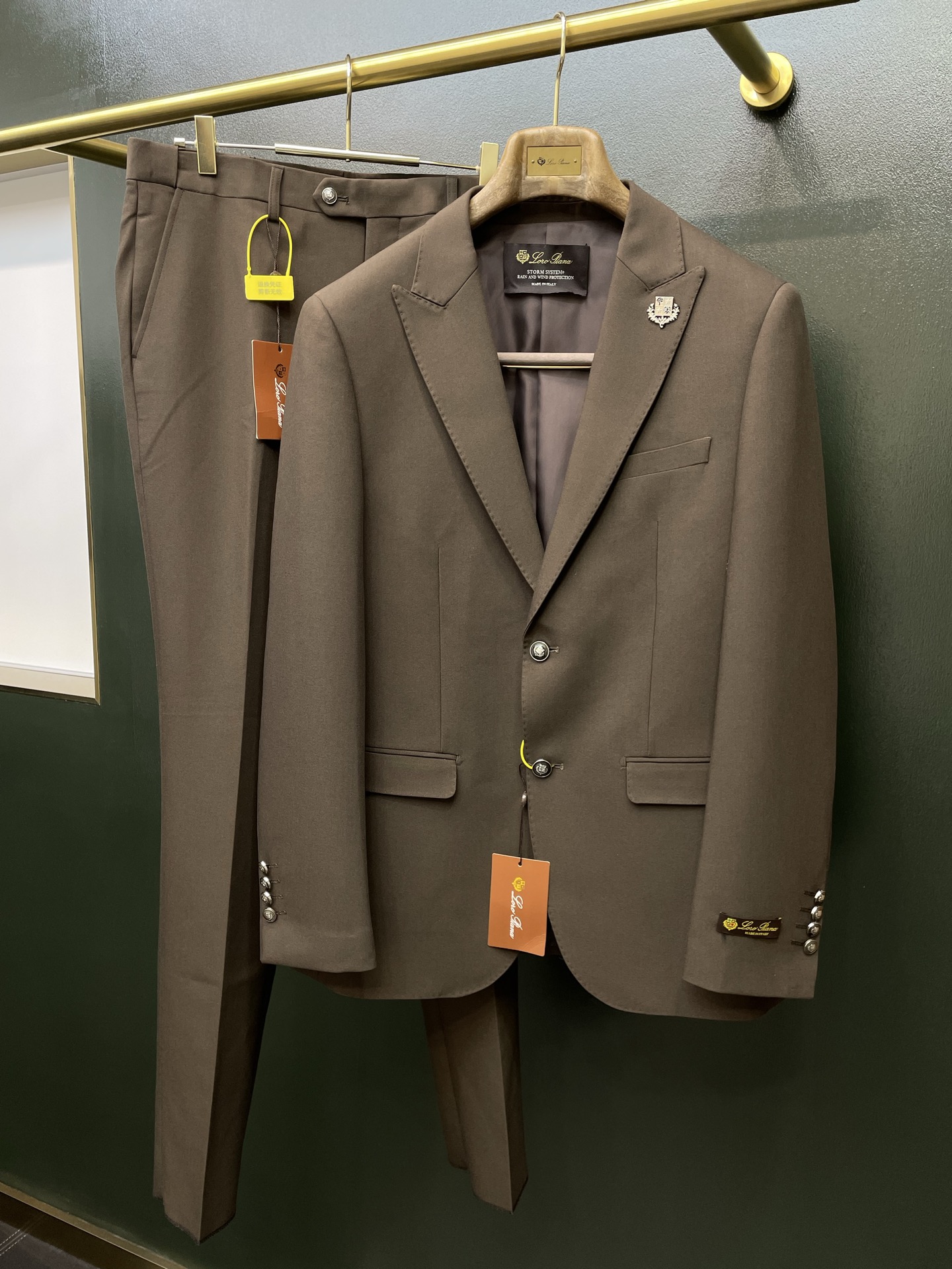 suit