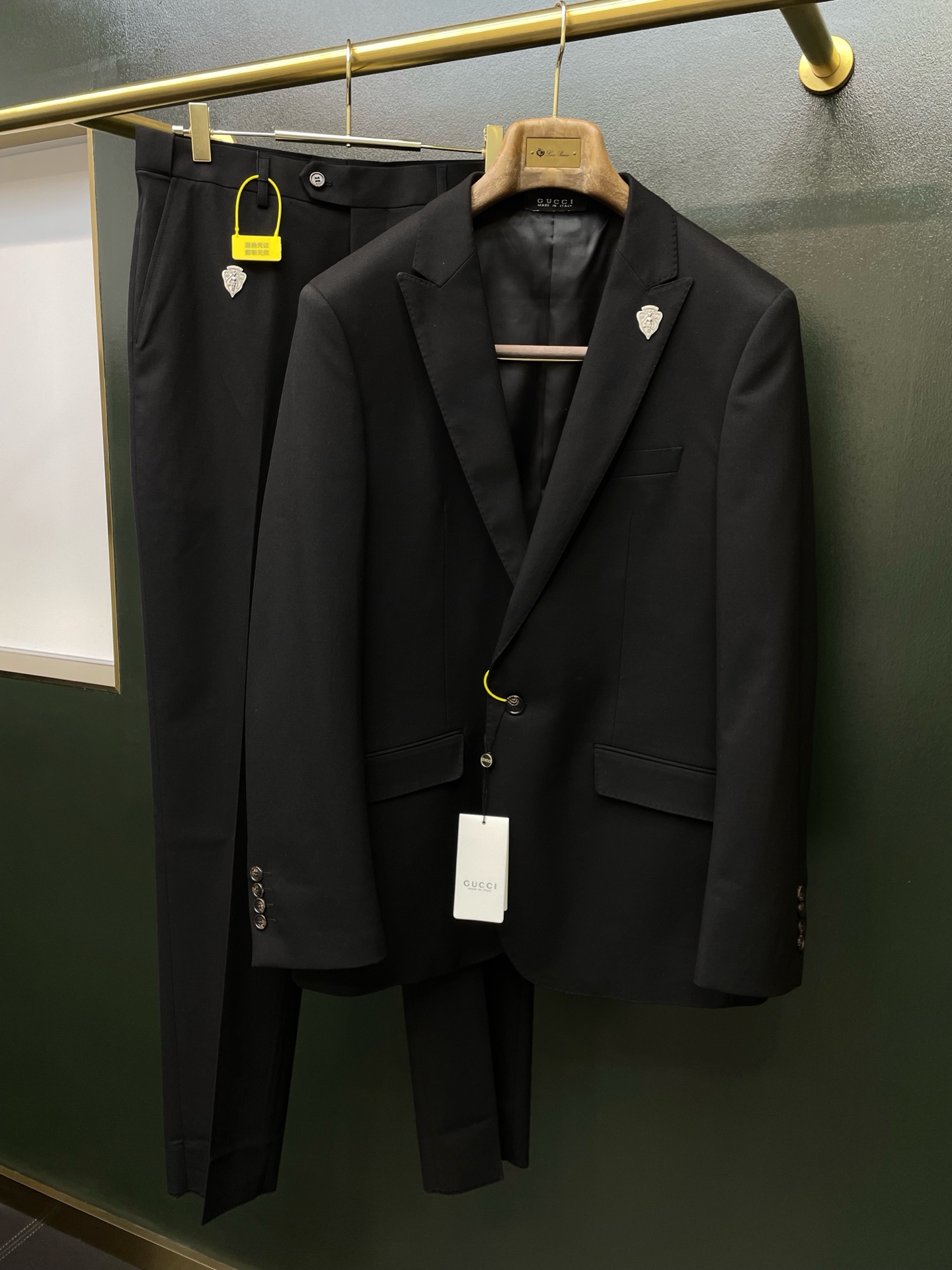 suit