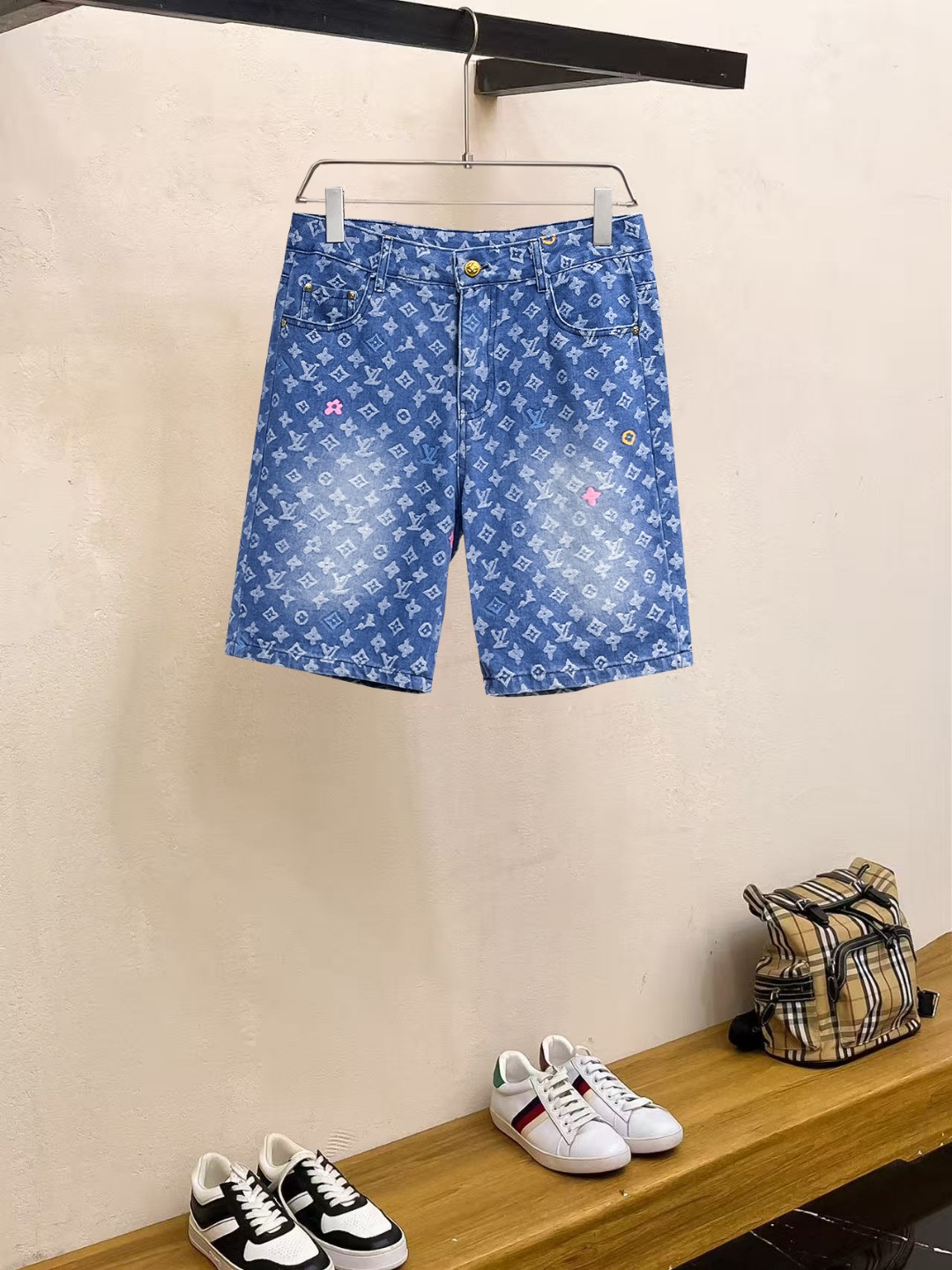 shorts Man