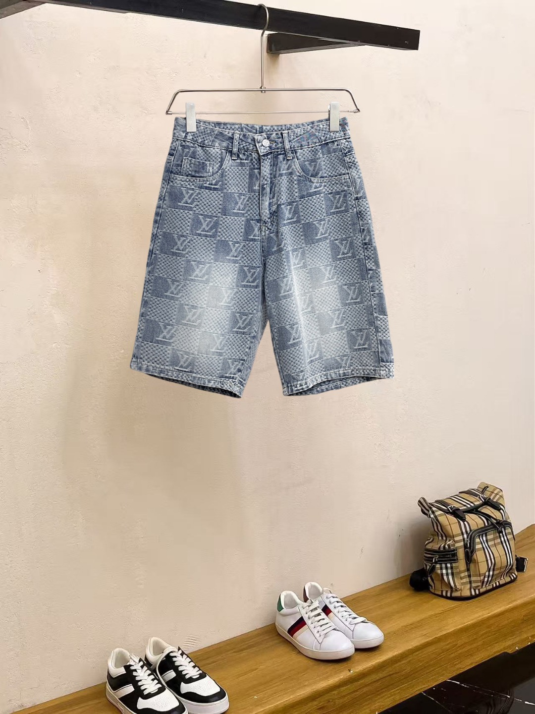 shorts Man