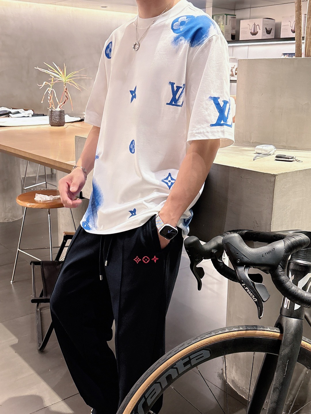 T-shirt