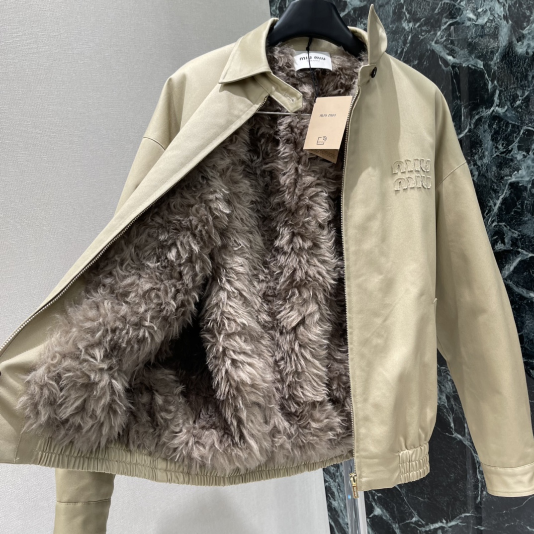 Women's Jackets
