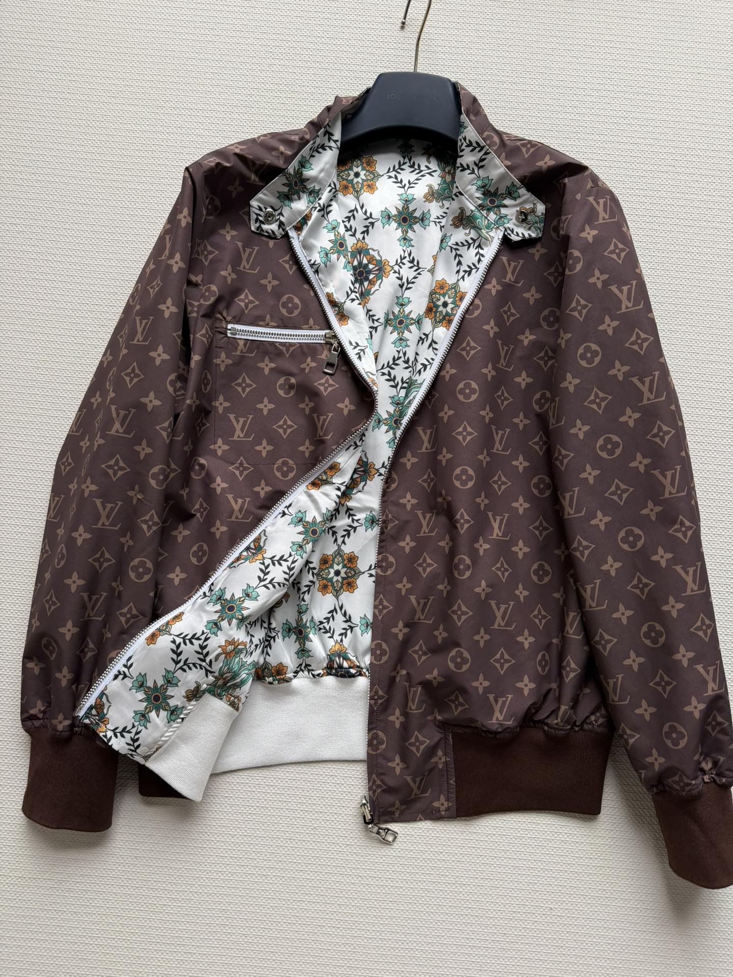 Women's Jackets