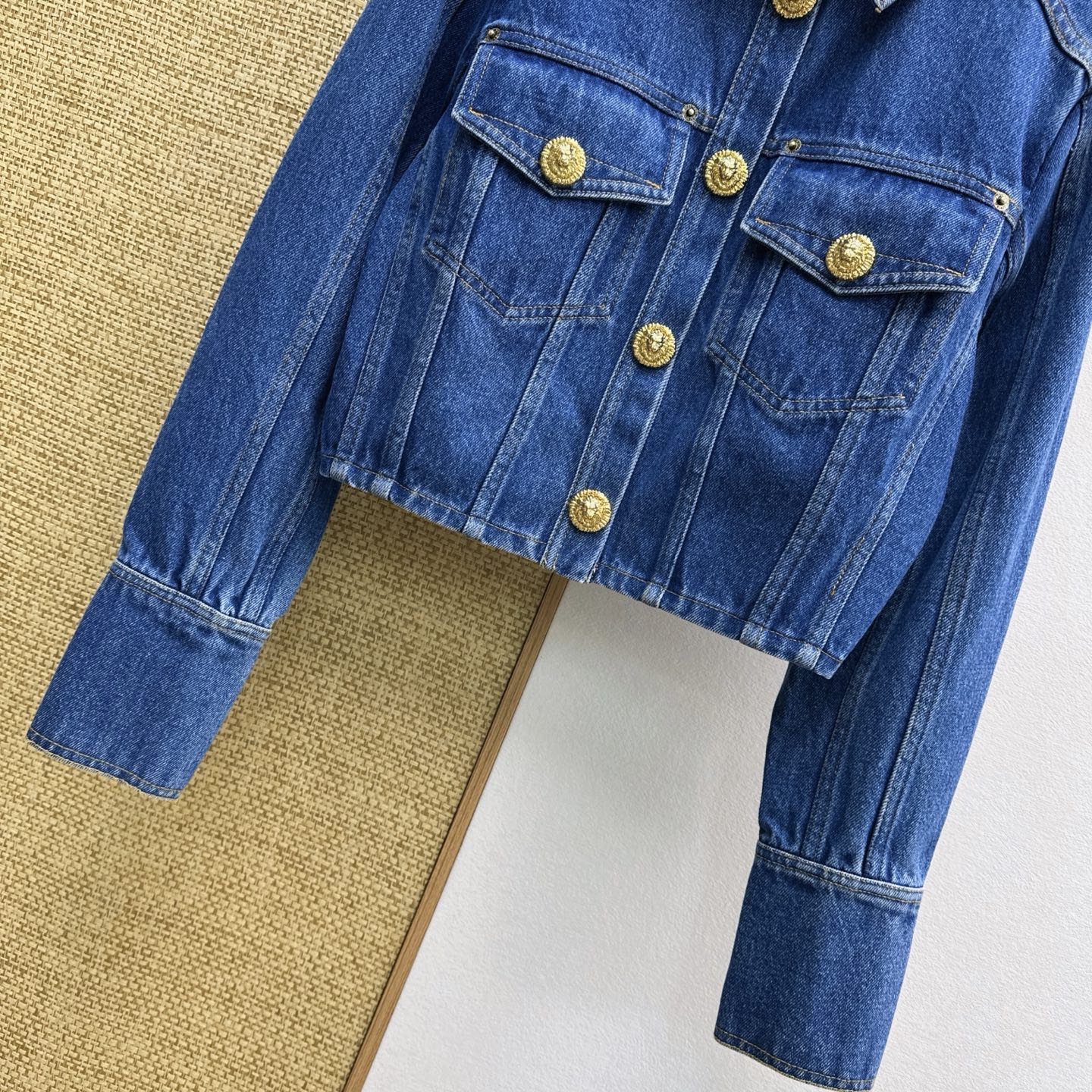 Women's Jackets