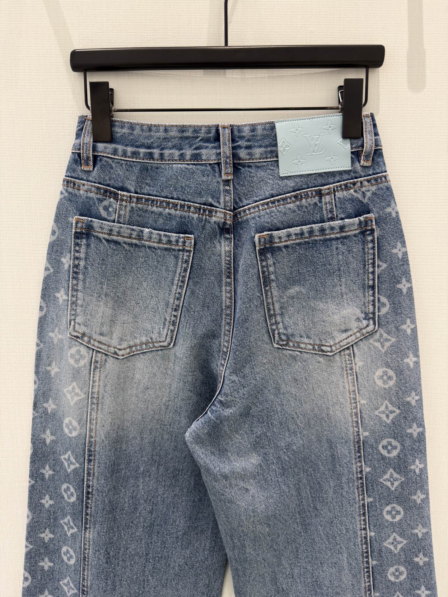 Pants woman