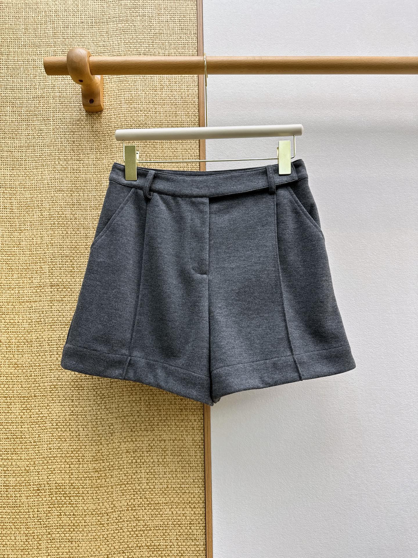 Pants woman